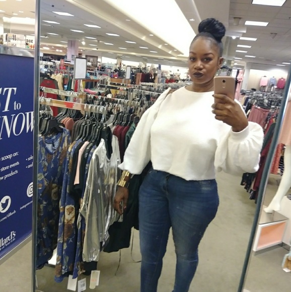 Meet your Posher, Shimika - Picture 3 of 8